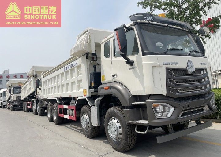 12 wheels Howo  40-50t mining truck price in africa