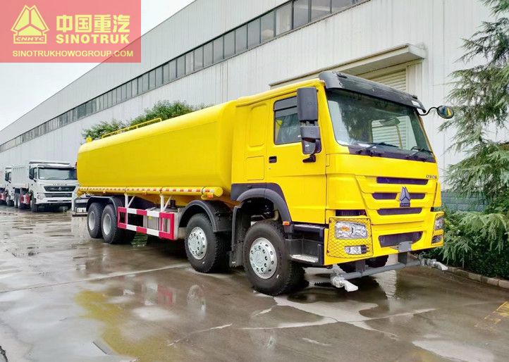 Sinotruk HOWO 8x4 Water Tank Truck 2-25CBM